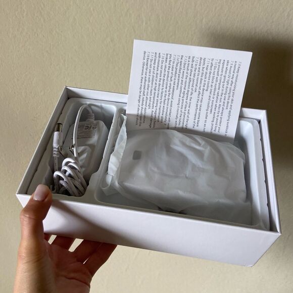 NWB Skinna IPL Painless Hair Removal Laser - Picture 8 of 11